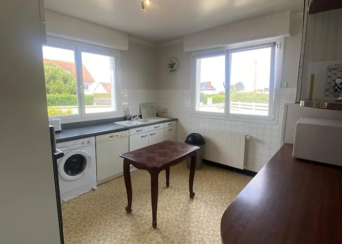 Grande Maison Familiale 50m De La - Le Nid D'asnelles Vakantiehuis