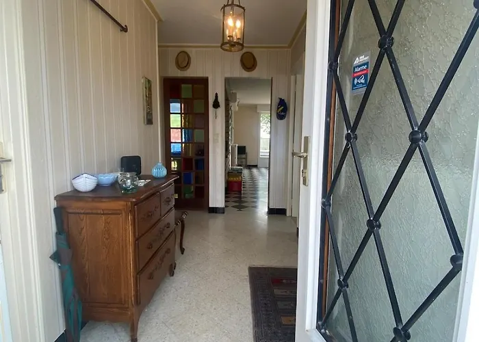 Grande Maison Familiale 50m De La - Le Nid D'asnelles Vakantiehuis *